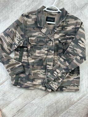 Sanctuary Olive and Taupe Camo Jacket